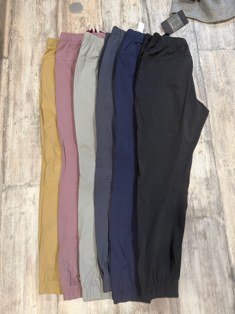 Fabletics The One Joggers - Men’s small - Short 27” inseam - Lot of 6